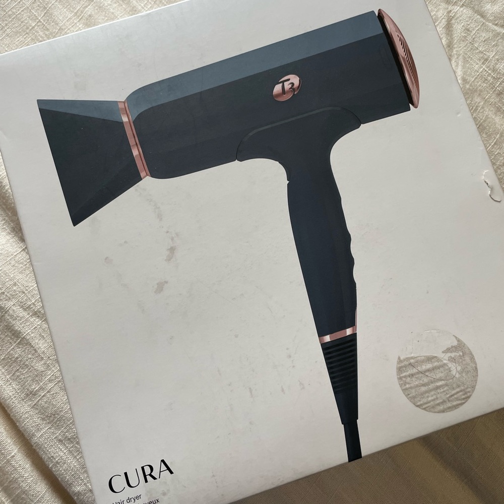 T3 Cura blow dryer